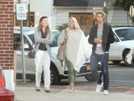 EXKLUSIV - Christie Brinkley mit Sohn und Schwiegertochter am 'Hamptons Film Festival'