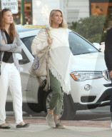 EXKLUSIV - Christie Brinkley mit Sohn und Schwiegertochter am 'Hamptons Film Festival'