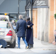 EXKLUSIV - Roberto Mancini mit einer 'Mystery Brunetten' in London unterwegs