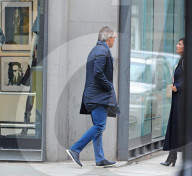EXKLUSIV - Roberto Mancini mit einer 'Mystery Brunetten' in London unterwegs