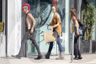 EXKLUSIV - Hier ist die Hose ein bisschen weit abgerrutscht: Paris Jackson mit Boyfriend Michael