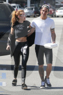 PEOPLE - Happy: Power-Girl Bella Thorne mit Tyler Posey