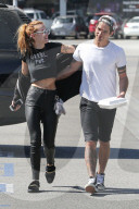 PEOPLE - Happy: Power-Girl Bella Thorne mit Tyler Posey