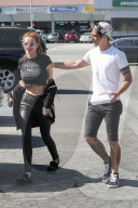 PEOPLE - Happy: Power-Girl Bella Thorne mit Tyler Posey