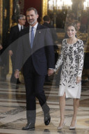 PEOPLE - Madrid: Die Königsfamilie erlebte einen verregneten Nationalfeiertag