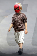 PEOPLE - Axl Duhamel ist Spiderman