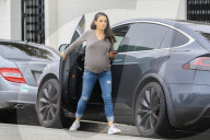PEOPLE - Hochschwanger und busy: Mila Kunis