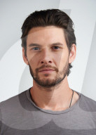 PORTRAIT - Ben Barnes