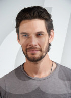 PORTRAIT - Ben Barnes