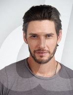PORTRAIT - Ben Barnes