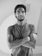 PORTRAIT - Ben Barnes