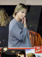 EXKLUSIV - Charlize Theron kugelrund und schlecht gelaunt am Set von "Tully"