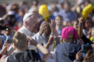 NEWS - Heiligsprechung auf dem Petersplatz: Papst feiert neue Heilige