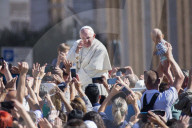 NEWS - Heiligsprechung auf dem Petersplatz: Papst feiert neue Heilige