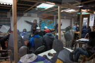 NEWS - Calais: Impressionen aus dem "Dschungelcamp"