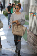 PEOPLE - Lady-Lunch: Cara Santana und Olivia Culpo verlassen das Ivy