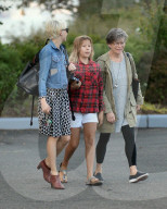 PEOPLE - Michelle Williams mit Mutter und Tochter in Brookyln unterwegs