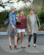 PEOPLE - Michelle Williams mit Mutter und Tochter in Brookyln unterwegs