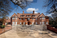 PEOPLE - Justin Bieber mietet sich englands teuerstes Haus in Nord London