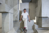 PORTRAIT - Sir Antony Gormley