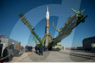 NEWS - Expedition 49 Rollout in Kasachstan