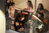 PEOPLE - Scarlett Johansson steht für "Rock that Body" vor der Linse