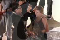 PEOPLE - Scarlett Johansson steht für "Rock that Body" vor der Linse