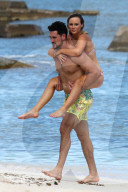PEOPLE - Amanda Stanton und Josh Murray turteln heftigst im Mexiko