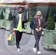 PEOPLE - Sofia Richie bummelt in London