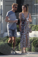 PEOPLE - Love is in the Air: Jenson Button und Freundin Brittny turteln in Bel-Air
