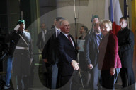 NEWS - Berlin: Vladimir Putin zu Besuch bei Angela Merkel