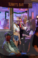 PEOPLE - Lady Gaga dreht nachts einen Werbespot in eigener Sache