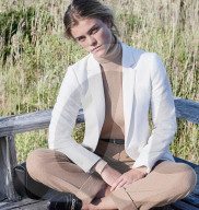 PEOPLE - Nina Agdal wirbt für Massimo Dutti