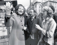 PEOPLE - Raine Spencer: Dianas Stiefmutter ist im Alter von 87 Jahren gestorben
