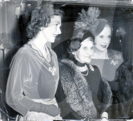 PEOPLE - Raine Spencer: Dianas Stiefmutter ist im Alter von 87 Jahren gestorben