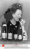PEOPLE - Raine Spencer: Dianas Stiefmutter ist im Alter von 87 Jahren gestorben