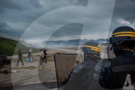 NEWS - Calais: Heftige Unruhen im "Dschungelcamp"