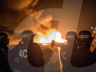 NEWS - Calais : Unruhen und Ausschreitungen im 'Jungle' vor der Räumung