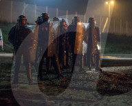 NEWS - Calais : Unruhen und Ausschreitungen im 'Jungle' vor der Räumung