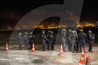 NEWS - Calais: Nachts im 'Jungle Camp' 