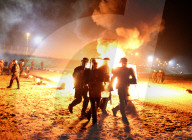 NEWS - Calais: Nachts im 'Jungle Camp' 
