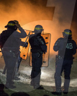 NEWS - Calais: Nachts im 'Jungle Camp' 