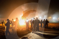 NEWS - Calais: Nachts im 'Jungle Camp' 