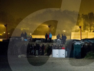 NEWS - Calais: Nachts im 'Jungle Camp' 