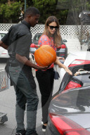 PEOPLE - Jessica Alba hat ihren Kürbis gefunden