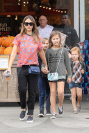 PEOPLE - Jessica Alba hat ihren Kürbis gefunden