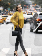 PEOPLE - Model Emily Ratajkowski posiert für "Express"