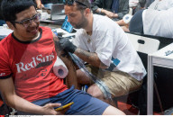 FEATURE - Hongkong: Treffen den Tattoo Künstler