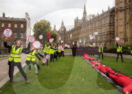NEWS - Protest in London gegen eine weitere Landebahn im Flughafen Heathrow