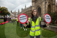 NEWS - Protest in London gegen eine weitere Landebahn im Flughafen Heathrow